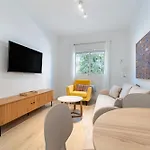 1 Bedroom 85 Mts To Lejlighed