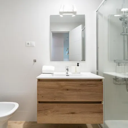 1 Bedroom 85 Mts To Διαμέρισμα *