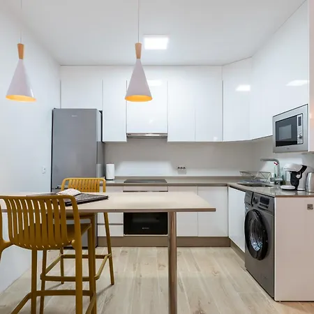 1 Bedroom 85 Mts To * Fuengirola